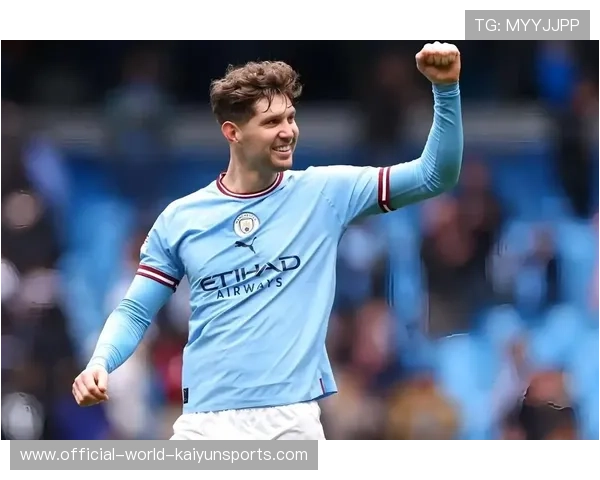 曼城边路穿透训练：边锋与边后卫的二人组合被系统化